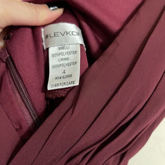 Levkoff Women's Burgundy Sangria Chiffon V-Neck A-Line Pleated Dress Gown Size 4 - Picture 4 of 10